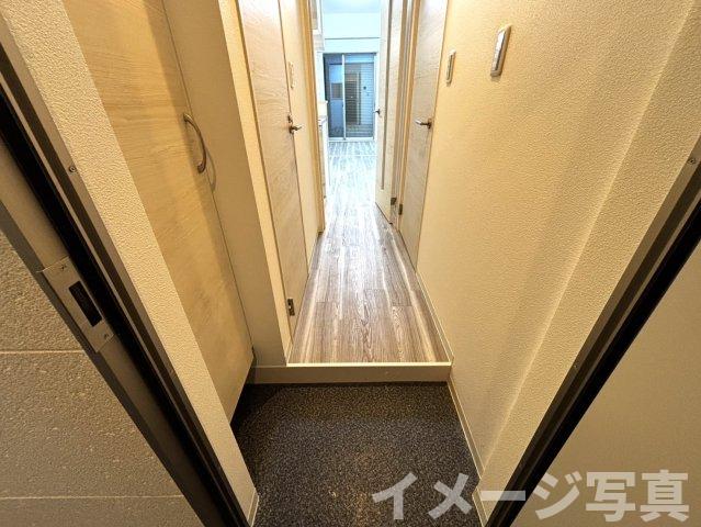 玄関　同タイプ写真