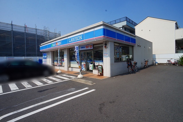 コンビニ　ローソン鶴見平安町一丁目店（コンビニ）まで410m