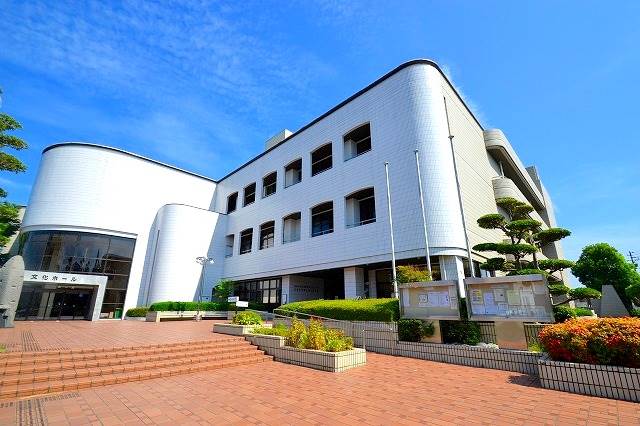 図書館　広島市立安佐南区図書館（図書館）まで221m