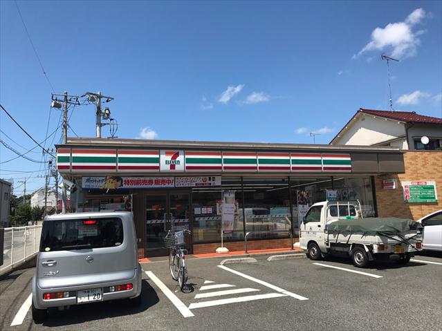 コンビニ　セブンイレブン（コンビニ）まで270m