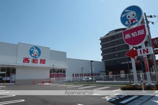 ショッピングセンター　西松屋（ショッピングセンター）まで323m