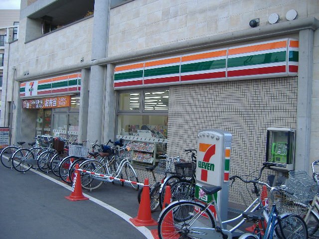 コンビニ　セブン－イレブン　神戸深江本町３丁目店（コンビニ）まで71m
