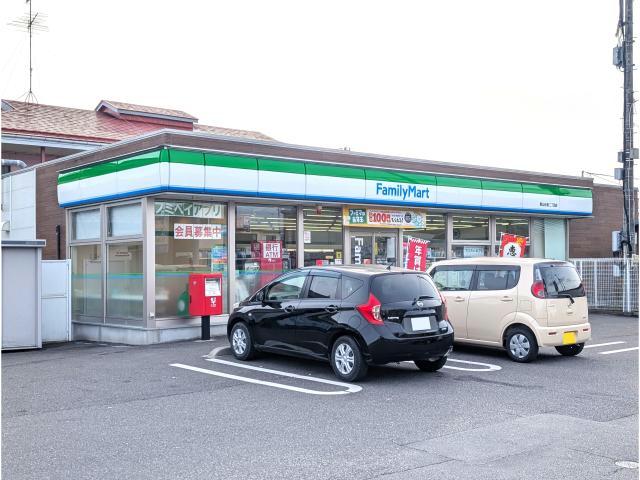コンビニ　ファミリーマート郡山台新二丁目店（コンビニ）まで428m