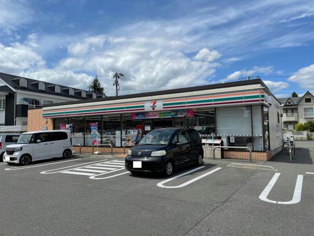 コンビニ　セブンイレブン郡山静町店（コンビニ）まで671m