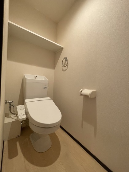 トイレ　※別部屋の写真です