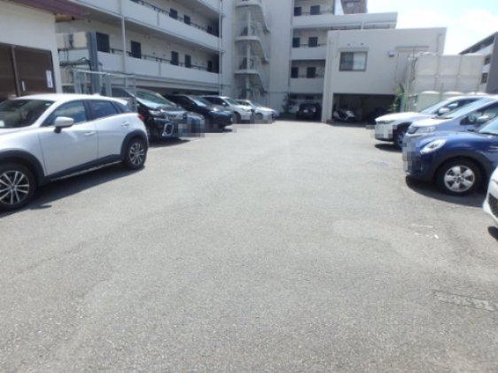 駐車場　駐車場です