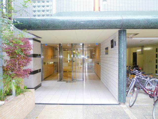 エントランス　分譲タイプマンション