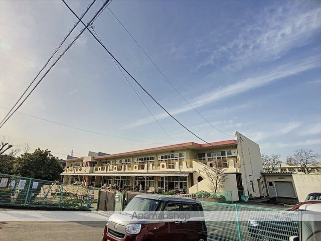 幼稚園・保育園　日高幼稚園（幼稚園・保育園）まで513m