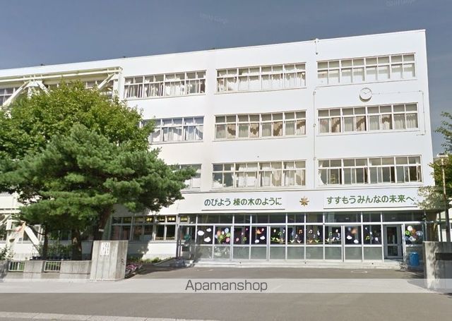 小学校　栄東小（小学校）まで172m