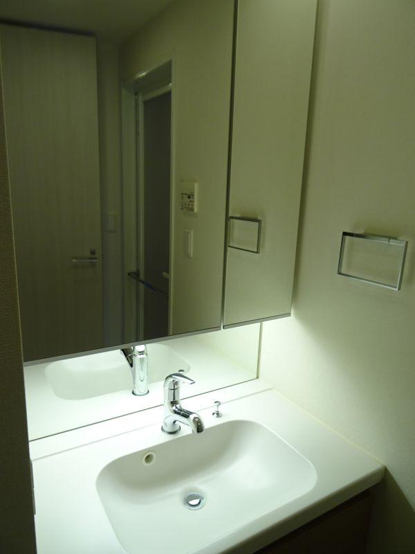 洗面設備　他部屋参考写真です。