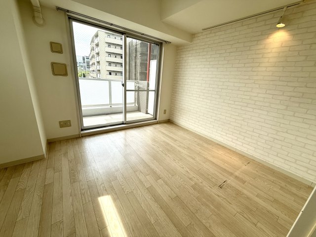 居室・リビング　エアコン付きで初期費用を抑えられます♪
