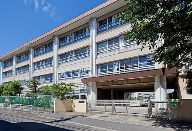中学校　川崎市立菅中学校（中学校）まで496m