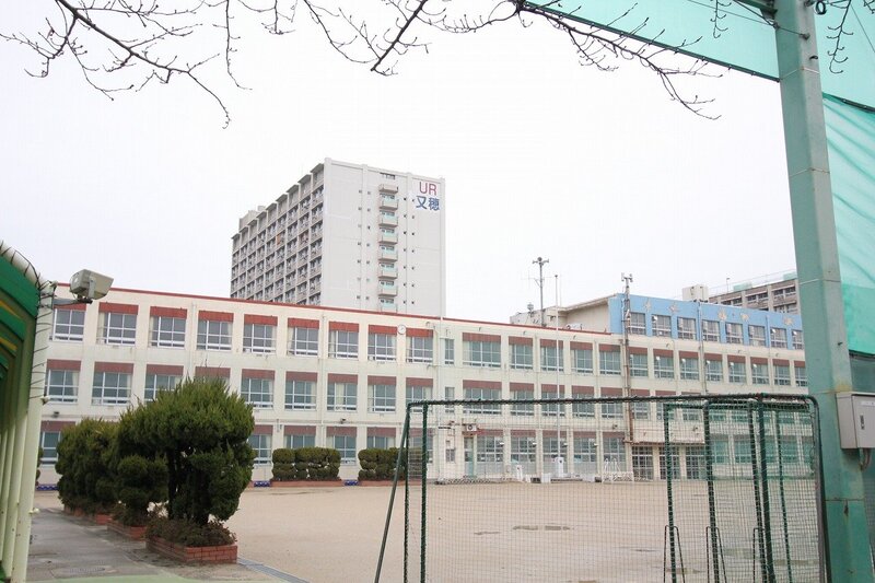 小学校　名古屋市立稲生小学校（小学校）まで643m