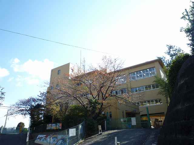 小学校　宝塚市立長尾台小学校（小学校）まで1118m