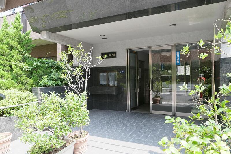 エントランス　建物の内部です