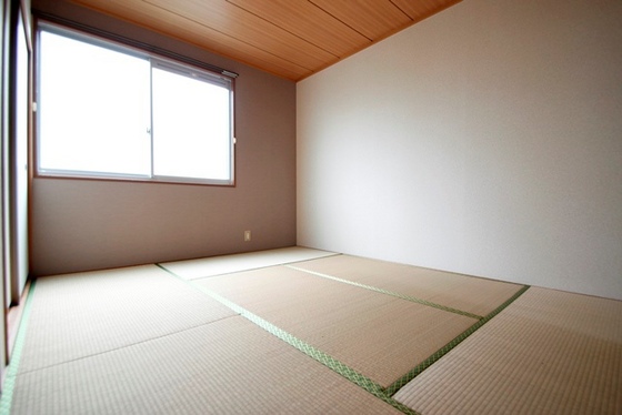 その他　※別号室のお写真です