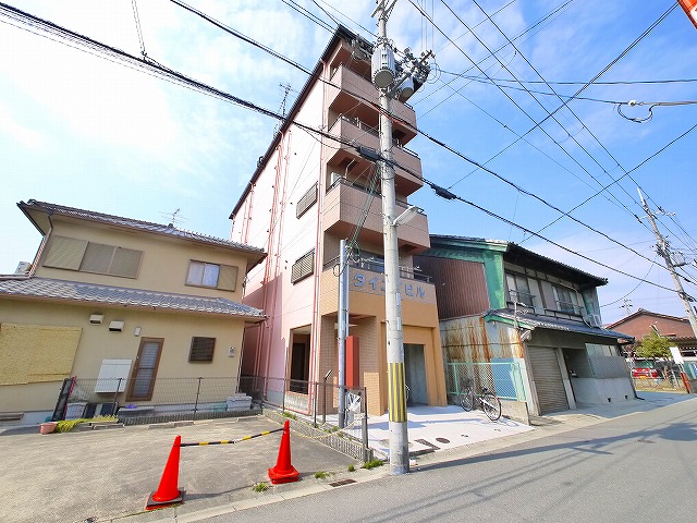 建物外観　キレイな外観です。