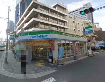 コンビニ　ファミリーマート　豊崎三丁目店（コンビニ）まで382m