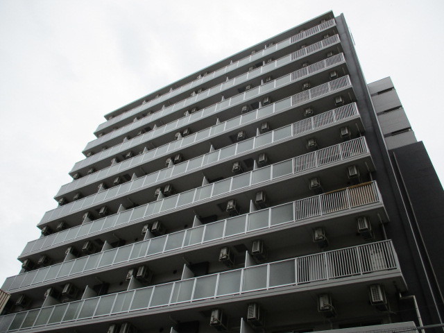 建物外観　シンプルなデザインの外観です