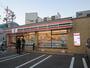 コンビニ　セブンイレブン 大阪長吉出戸2丁目店（コンビニ）まで380m