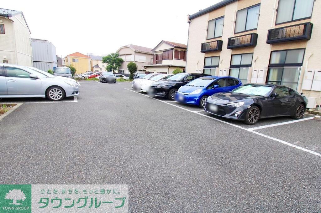 駐車場　駐車場