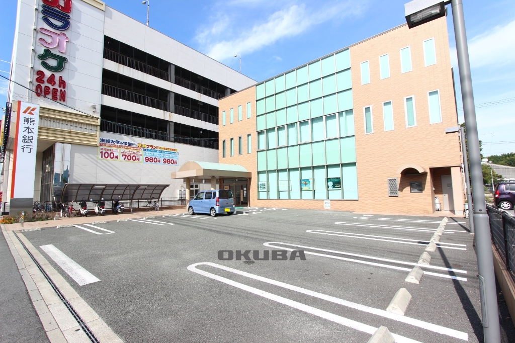 銀行　熊本銀行　崇城大学通支店（銀行）まで858m