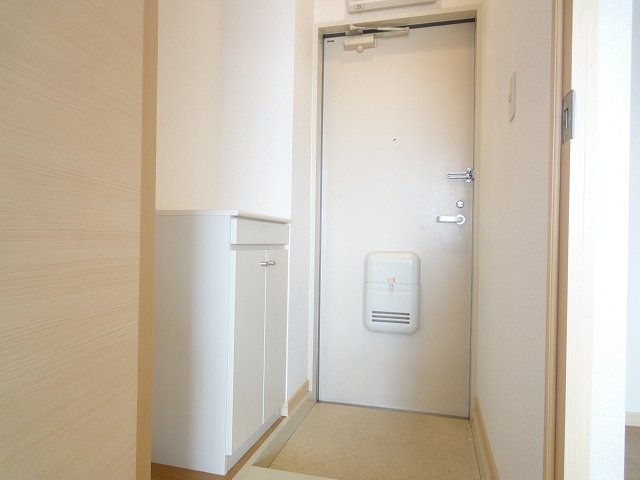 玄関　収納もある玄関です