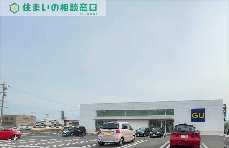ショッピングセンター　ジーユー岡崎コムタウン店（ショッピングセンター）まで313m