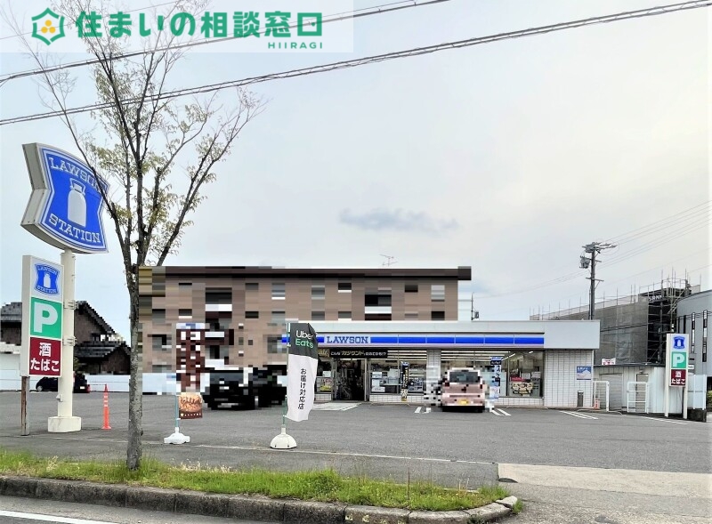コンビニ　ローソン岡崎六名本町店（コンビニ）まで584m