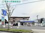 コンビニ　ローソン岡崎六名本町店（コンビニ）まで584m
