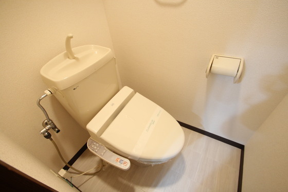 トイレ　※別部屋の写真です