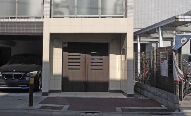 エントランス　エントランス部分