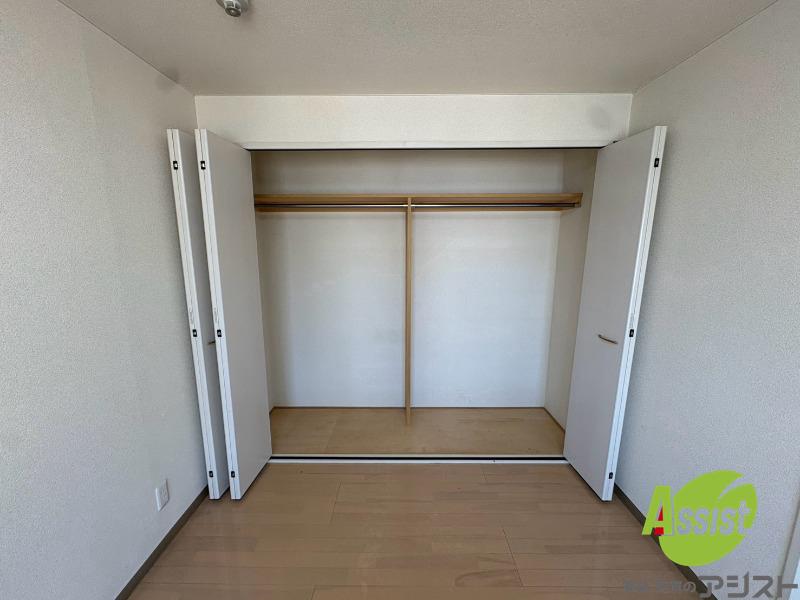 収納　収納もバッチリあるのでお部屋が片付きますよ！