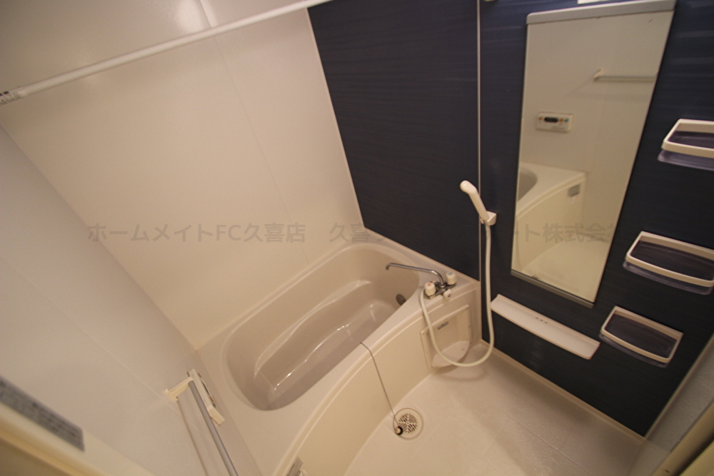 バス・シャワールーム　同建物別号室　ホテルのようなバスルーム！追い炊き！浴室乾燥！