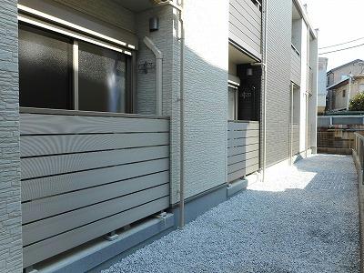 バルコニー　シャッター付き