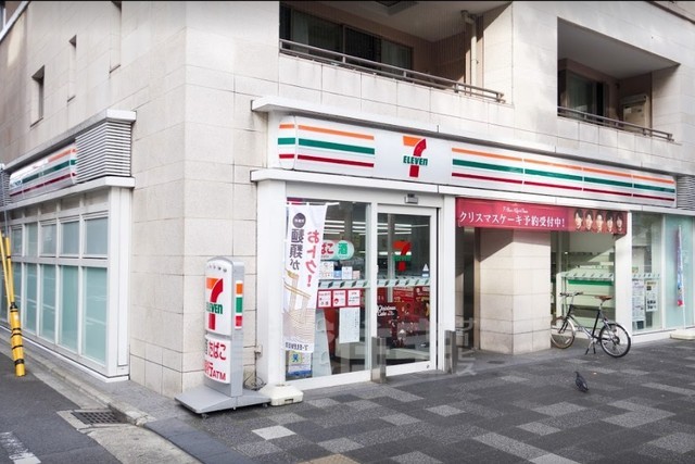 コンビニ　セブンイレブン　京都小川御池店（コンビニ）まで374m