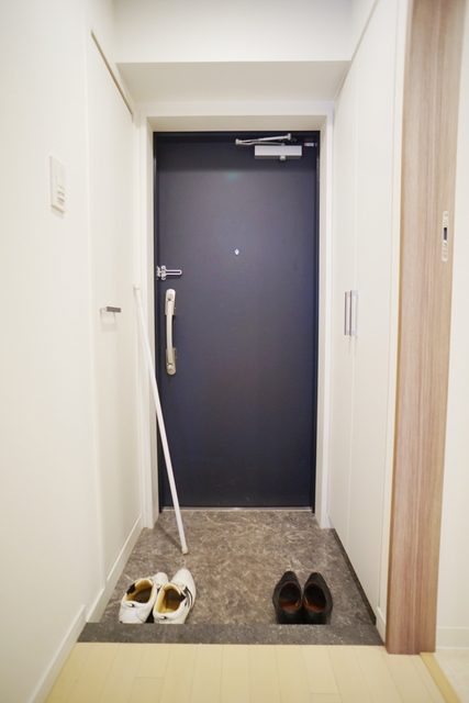 玄関　参考写真（同建物別部屋）