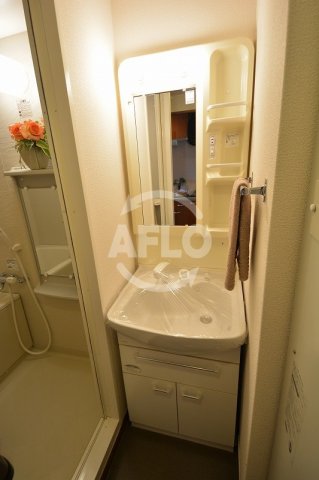 洗面設備　PARKHILLS上本町壱番館　洗面化粧台