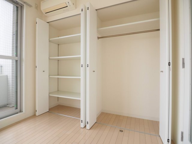 収納　ドゥーエ谷町