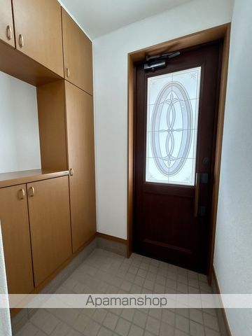 富士見市鶴馬戸建ての玄関写真