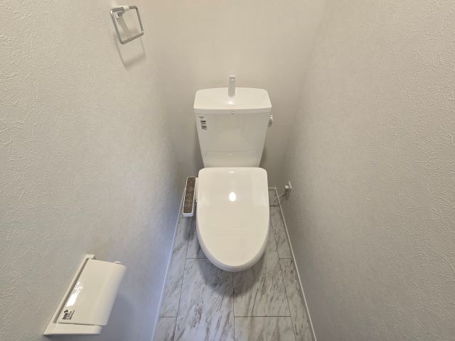 トイレ　同タイプ物件の写真を掲載しております