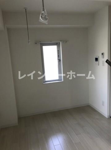 居室・リビング　同物件別号室参考写真です。