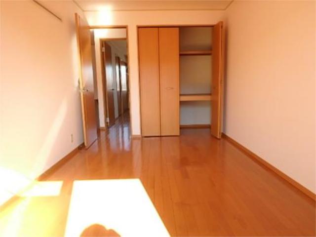 その他部屋・スペース　きれいなベッドルーム
