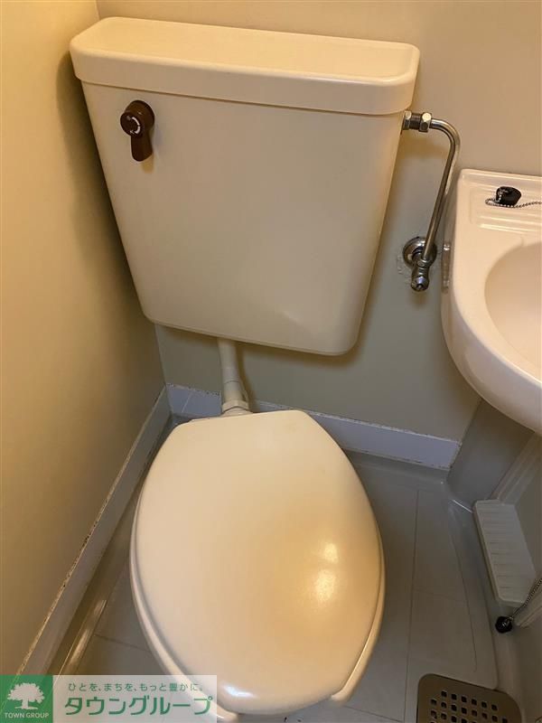 レオパレスデルニエのトイレ写真