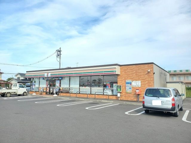 コンビニ　セブンイレブン角田店（コンビニ）まで240m