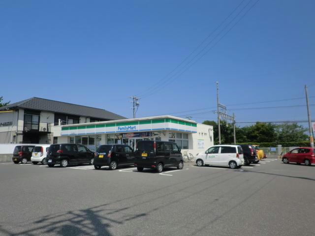 コンビニ　ファミリーマート磯山駅前店（コンビニ）まで516m