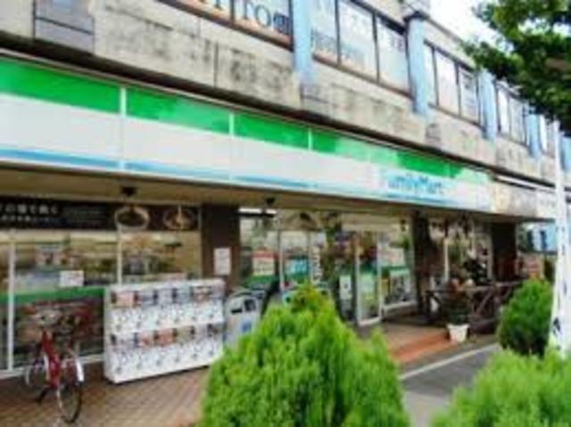 コンビニ　ファミリーマート鷹ケ巣上新田店（コンビニ）まで600m