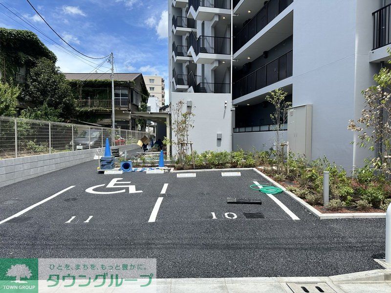 駐車場　駐車場