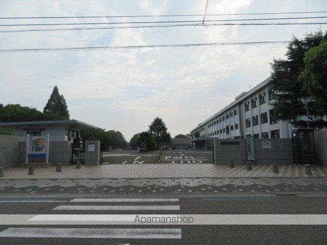 高校・高専　新居浜工業高等専門学校（高校・高専）まで1028m