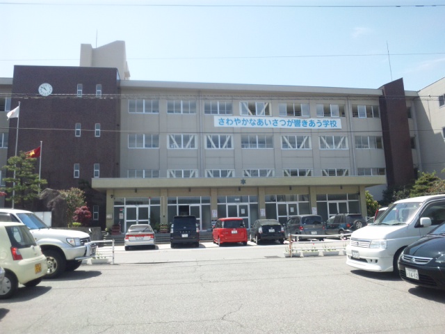中学校　野々市市立野々市中学校（中学校）まで1158m